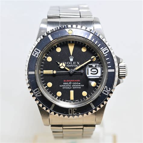 red submariner merah rolex